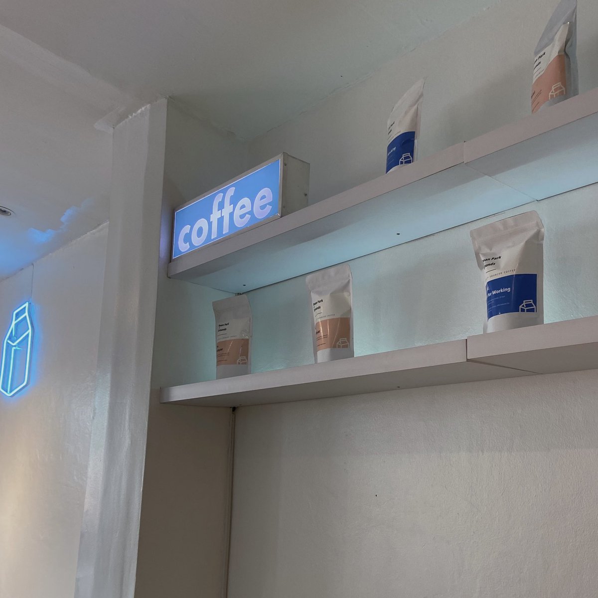0831hauls's tweet photo. went to a cafe today ❕ https://t.co/PlrDhx7NoZ