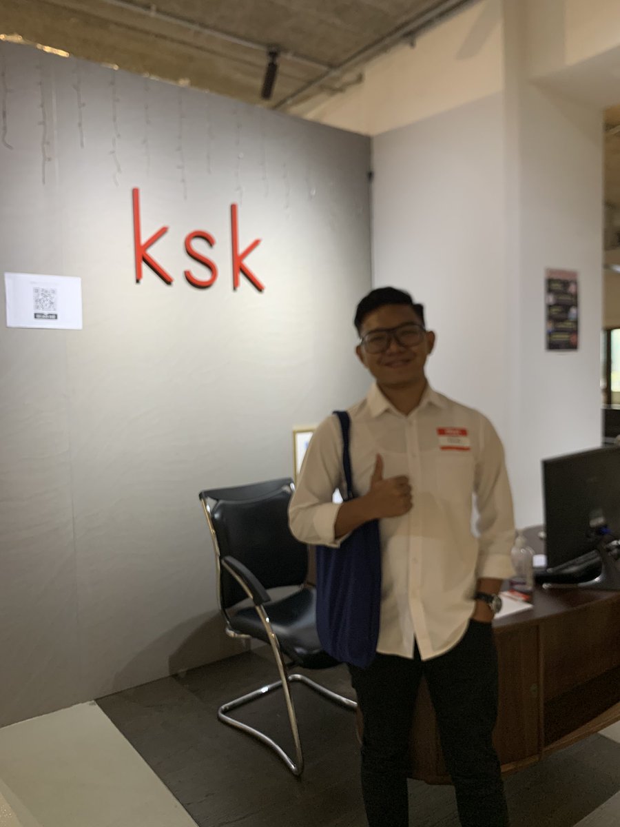dnlsykrnz's tweet photo. What a day! Alhamdulillah #doneinterview https://t.co/F2w0vd5pH0