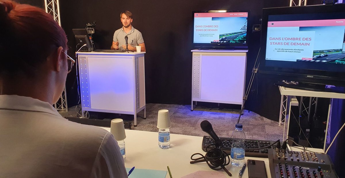ISJToulouse's tweet photo. C'est @tristancarball1 qui va clore les soutenances des #webdocumentaires de fin d'études: "Dans l'ombre des stars de demain, la vie des parents d'enfants sportifs de haut niveau"
https://t.co/1ctnOBbCT0
Parrain: @AdrianPrigent
Jury: @mrnaparis, @t_gourdin et @Regis_Bachelu https://t.co/i9mwKa4OW9