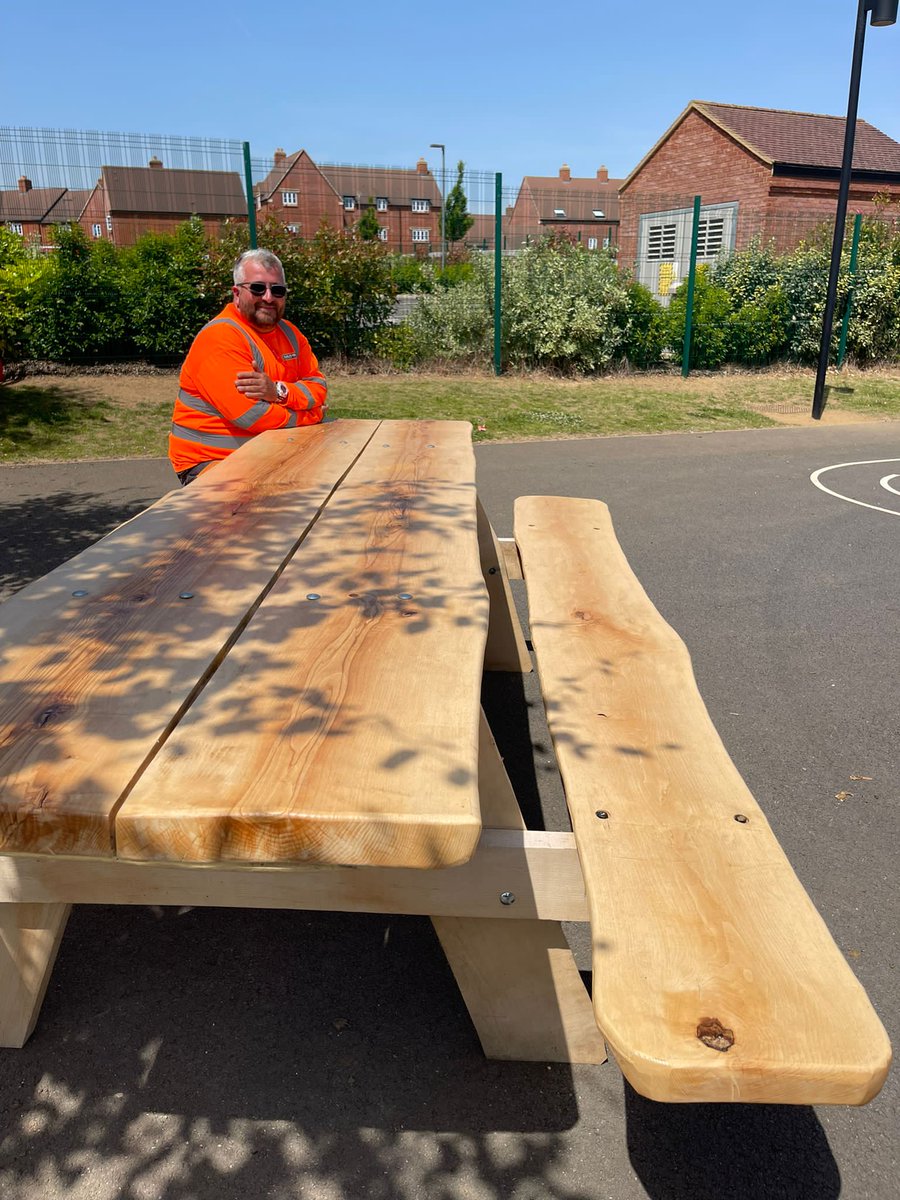 RadstonePrimary's tweet photo. Today at TRPS we were gifted a handmade ash wood bench for all the children to enjoy. The bench was created by Charlie from H.W.Martin. Thanks to the team at EKFB for visiting us and working with our Year 3 classes this afternoon, they had a great time! #community #handmadebench https://t.co/ZmJlYZFjVL