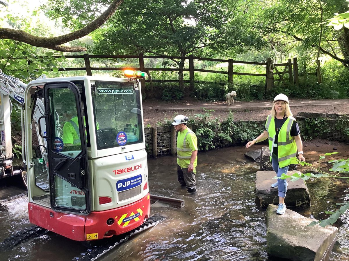 cheadle_tories's tweet photo. Shoutout to Cllr Linda Holt who has worked hard to get the Stones returned to the Happy Valley walk through here in Bramhall

@parlezbien https://t.co/gfz7GzHocu