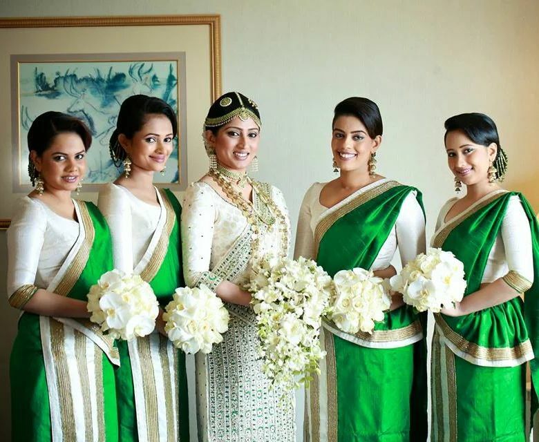EventzNTrendz's tweet photo. "Go Green"
Wedding Planner @eventzntrendz 
#Wedding #Bride #Bridesmaids #Teambride #Bridedress #Bridesaree #Bridesmaiddress #Bridesmaidsaree #Weddingsaree #Asianwedding #Srilankanwedding #Srilanka #Eventplanner #Eventcoordinator #Eventmanager #Eventmanag… https://t.co/VcrOiSoboR https://t.co/e5O9wJt93x