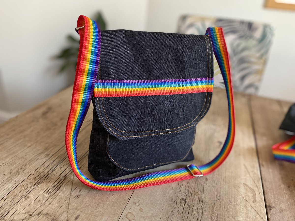 Chris While Designs tweet media