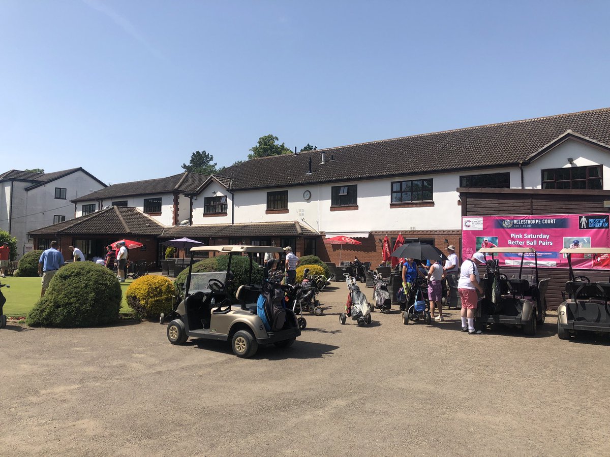 UllesthorpeGolf's tweet photo. Golfers galore on the hottest day of the year so far! Smiles on faces, shorts on legs and beers in hands. Get a load of the Ullesthorpe feeling and book yourselves in on a golf break or day! Contact us on 01455 209023 or email golf@ullesthorpecourt.co.uk to find out more. 🍻⛳️☀️ https://t.co/fn5JnLxX5b