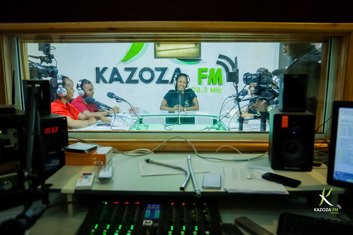 😌 Alors, le lancement officiel de la radio <a href="/KazozaFM/">KAZOZA FM 103.3 MHz/105.4MHz</a> en 5 tweets

#Burundi #BeYourOwnBoss