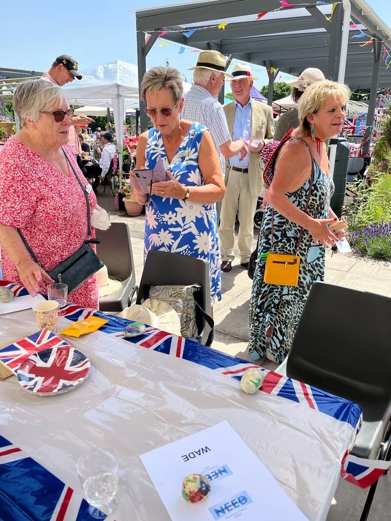 wadedaycentre's tweet photo. Our lovely Wade members are at the Acorn Centre in Wokingham celebrating at another Jubilee tea party! 

Thank you to Wokingham In Need for organising this! https://t.co/viA5RWL6cc