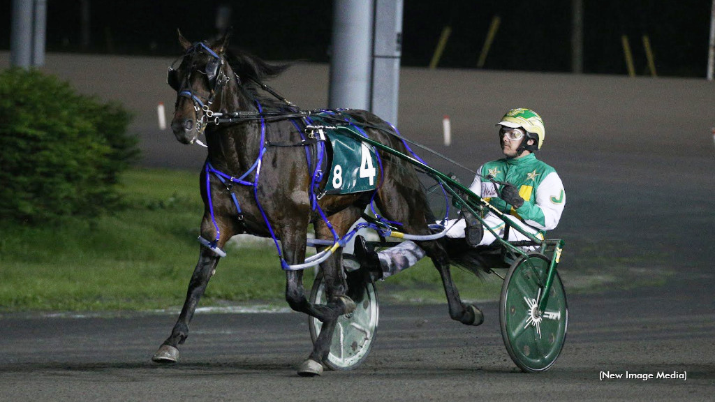 #TGIF Can Ron provide his owners and trainer James 'Friday' Dean with their first #NACup title? The colt's herculean effort in last week's elim punched his ticket to the final, and his connections know he has another steep hill to climb on Saturday » bit.ly/3O3LrZ0
