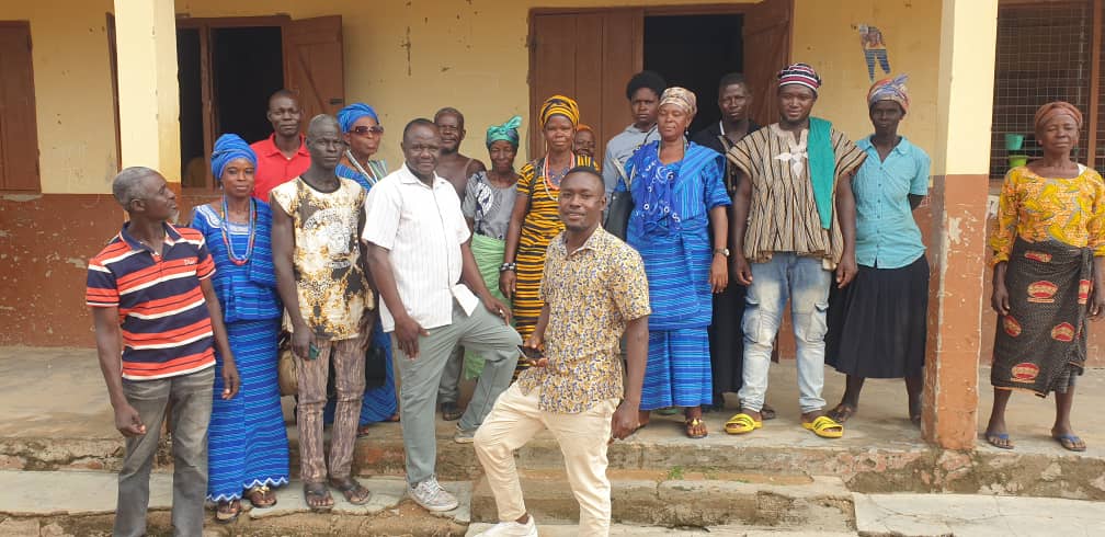 Codac_gh's tweet photo. When women are together with a common goal,the society is seen as one💪 .Bongo Queen mothers will not stop to amaze CODAC and Plan International Ghana on our quest to achieve the goal of the Women's Voice and Leadership in Ghana(WVL) project.
#school visits by QMs.
#WVL💪
#CODAC https://t.co/pxtRWi1ctz