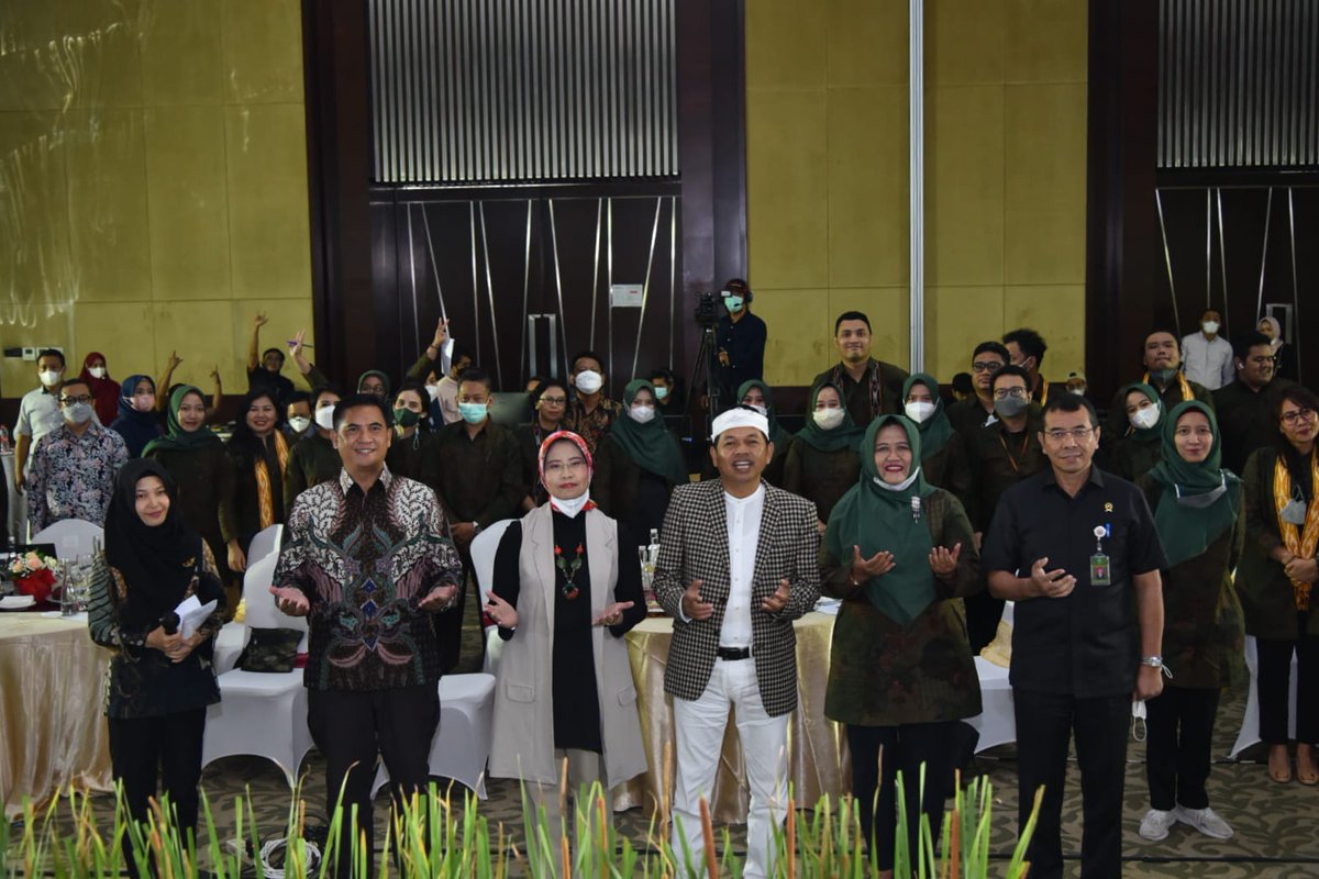 DPR_RI's tweet photo. Pusat Pemantauan Pelaksanaan UU Badan Keahlian DPR RI menyelenggarakan Seminar Nasional bertema "Evaluasi UU No. 18 Tahun 2014 tentang Pencegahan dan Pemberantasan Perusakan Hutan" di Serpong, Banten, Rabu, 15 Juni 2022. #SetjenDPR #BKDPR https://t.co/nZoeI4a6IN