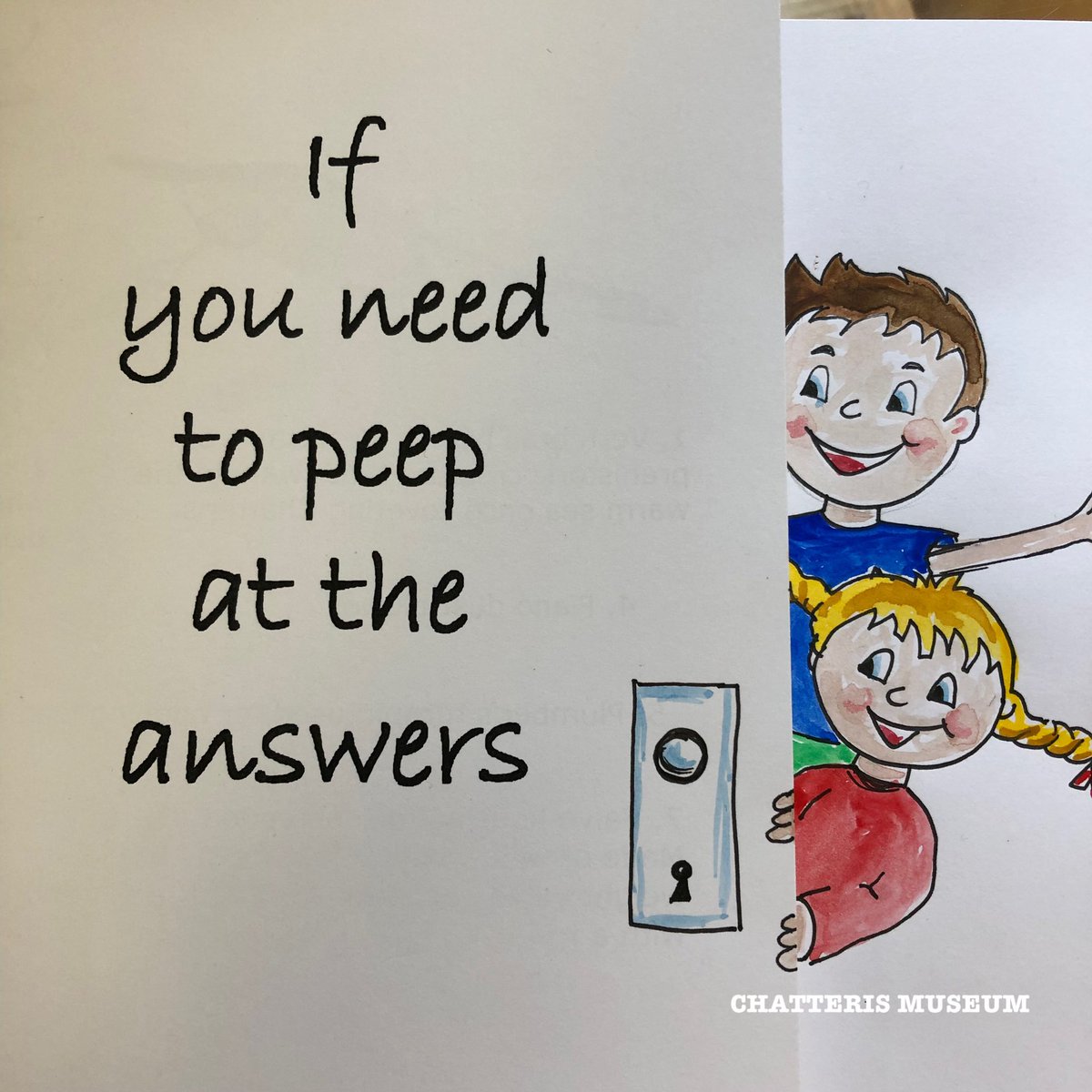 chatterismus's tweet image. Our new display at Chatteris Library with unusual items from our collection. Can you guess what they are? Pop down to the Library to have a closer look, we even have the answers if you need to take a peep!

#MuseumCollection #MysteryObjects #LocalHistory #WhatIsIt #GuessTheObject