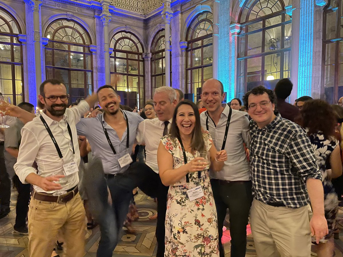marjpontelli's tweet photo. The Whelan Lab @vsv512 had so much fun at the #NSV2022! We even got to hang out with former members @glycobrotein. Thanks for such a fantastic conference with excellent science and scientists. Até a próxima! https://t.co/B0MtKW7LkS