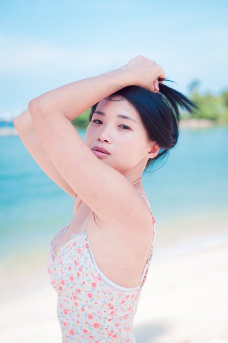 Hellooo bb let&rsquo;s go to the beach ♡ https://t.co/h3HB2rXJ0m