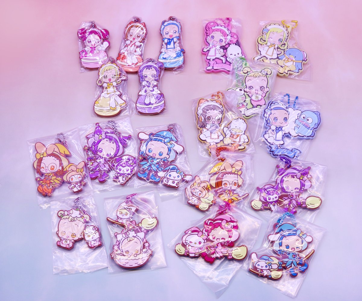 스토어에 꼬마마법사 레미 굿즈 신규 업데이트 위주로 실물 사진들 찍어 올려두었어요🌷✨
smartstore.naver.com/sombasae/categ…

💗현재 판매중 도레미 굿즈: 
쿠지메이트 손수건, 씰, 아소토컬렉션 러버스트랩, 마스킹테이프, 산리오 콜라보 러버스트랩 전종, 웨하스카드