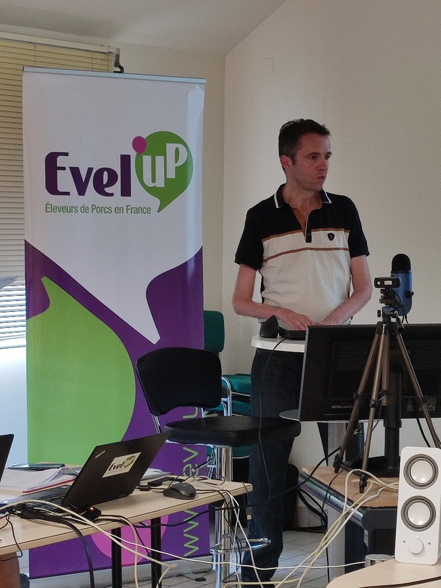 EvelUpCoop's tweet photo. Flash'Up cet ap-midi à Evel'Up ou par visio pour répondre à une problématique essentielle : maîtriser son coût alimentaire aujourd'hui ! Grâce à la synergie des connaissances éleveurs/techniciens/vétérinaires : témoignages d'adhérents et analyses chiffrées à l'appui 👍 #flashup https://t.co/lgUyhpJhhD