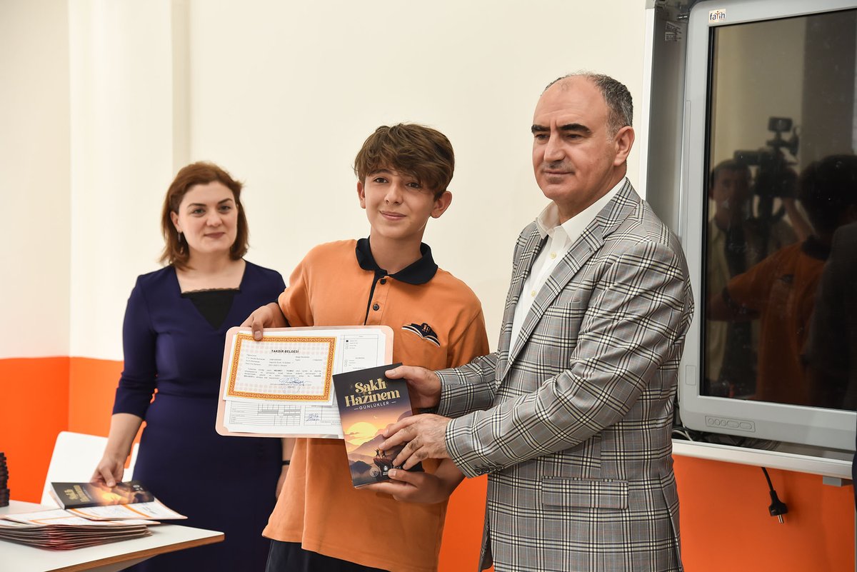 konyamem's tweet image. ASELSAN KONYA MTAL'de gerçekleştirilen 2021-2022 Eğitim Öğretim Yılı ikinci dönem karne dağıtım törenine Valimiz Sayın Vahdettin Özkan, Büyükşehir Belediye Başkanımız @u_ibrahim_altay, İl Müdürümüz @SeyitAliBuyuk, ASELSAN Genel Müdür Yrd. Mehmet Çelik ve protokol üyeleri katıldı.