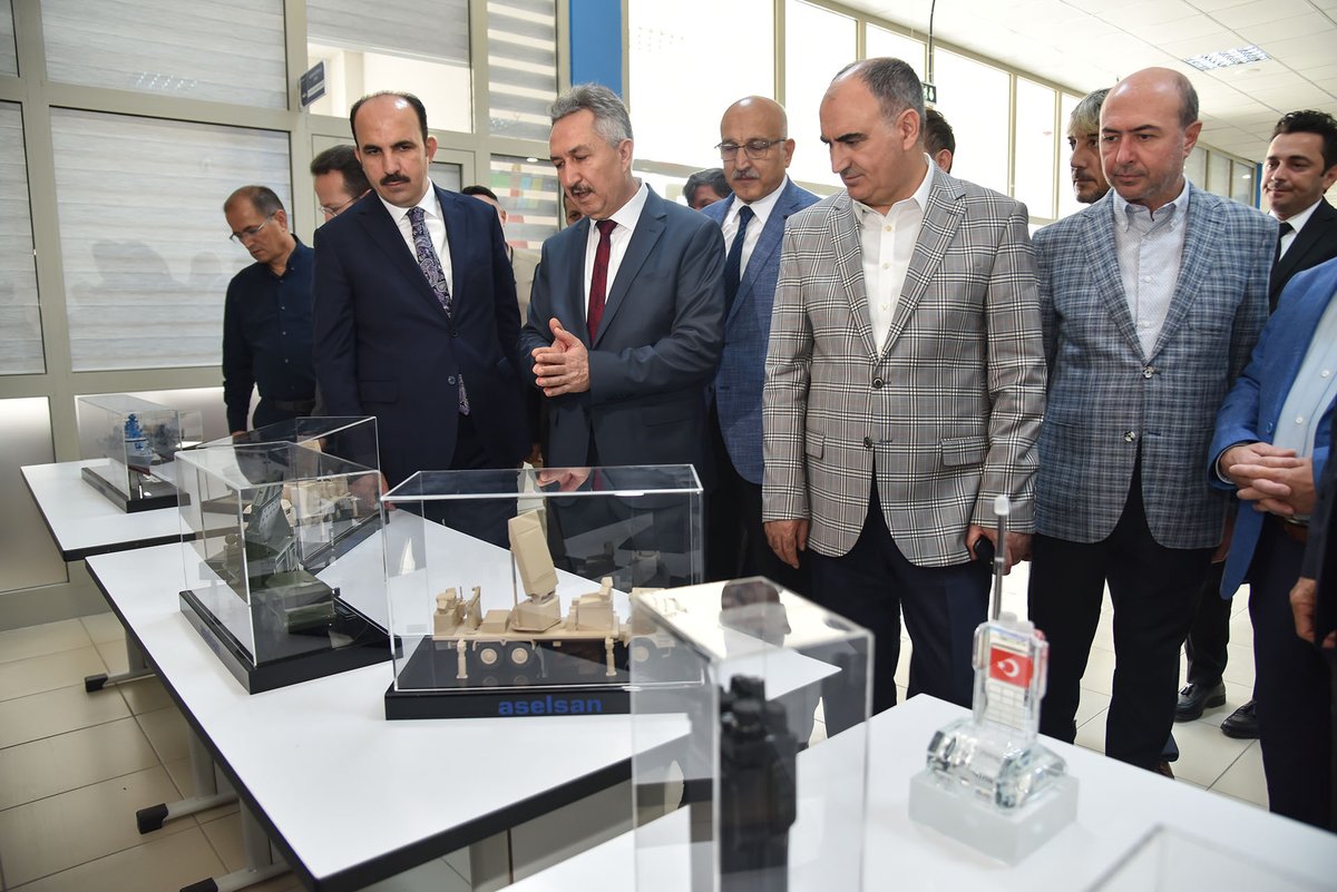 konyamem's tweet image. ASELSAN KONYA MTAL'de gerçekleştirilen 2021-2022 Eğitim Öğretim Yılı ikinci dönem karne dağıtım törenine Valimiz Sayın Vahdettin Özkan, Büyükşehir Belediye Başkanımız @u_ibrahim_altay, İl Müdürümüz @SeyitAliBuyuk, ASELSAN Genel Müdür Yrd. Mehmet Çelik ve protokol üyeleri katıldı.