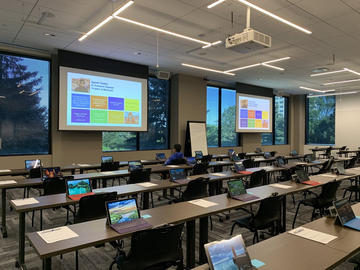 All ready for our Microsoft STEM Workshop @ the <a href="/Microsoft/">Microsoft</a> Office!
<a href="/BarringtonHS220/">Barrington High School</a> <a href="/barrington220/">Barrington 220</a>