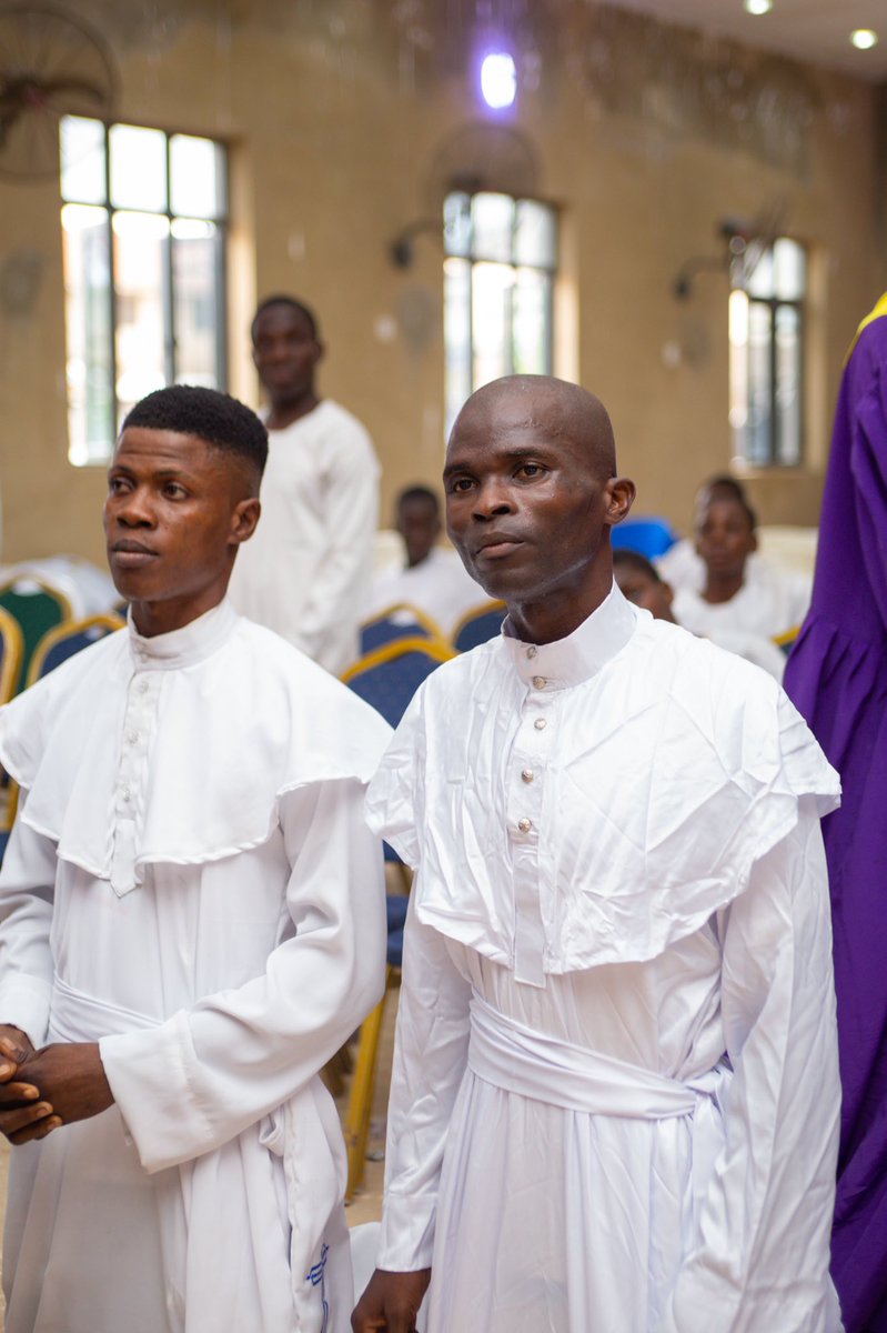 cccbmp's tweet photo. Congratulations 🎉🎈🎊 moment from investiture of our newly anointed members.

Ephesians 6:14
Stand therefore, having your loins girt about with truth, and having on the breastplate of righteousness;
#alabukunfun
#cccunite
#ChristianBlogger
#worldwide #ljomimo https://t.co/rxCUVrjGhw