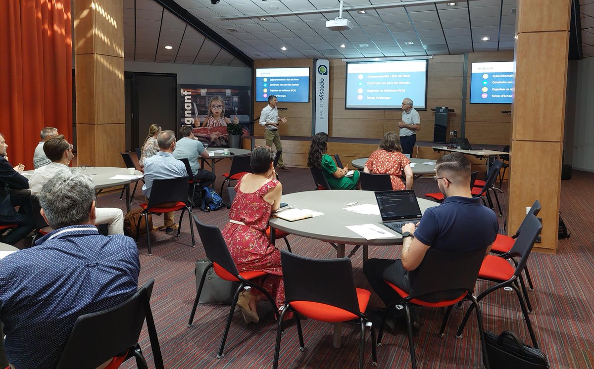 Merci à l’ensemble des participants présents ce matin à notre atelier et à la <a href="/ccivendee/">CCI Vendée</a> et @adnouest pour leur confiance.
Au menu : bonnes pratiques en #cybersecurite et des outils concrets 🛠️ pour réaliser un plan de continuité avec <a href="/BrunoMadier/">Bruno Madier</a> et Stéphane Vrignaud.