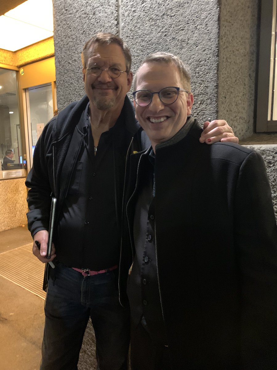 RobEllinger's tweet photo. Amazing to see @pennjillette and @MrTeller in Melbourne tonight. Absolutely wonderful show! https://t.co/JbhcltO2sY
