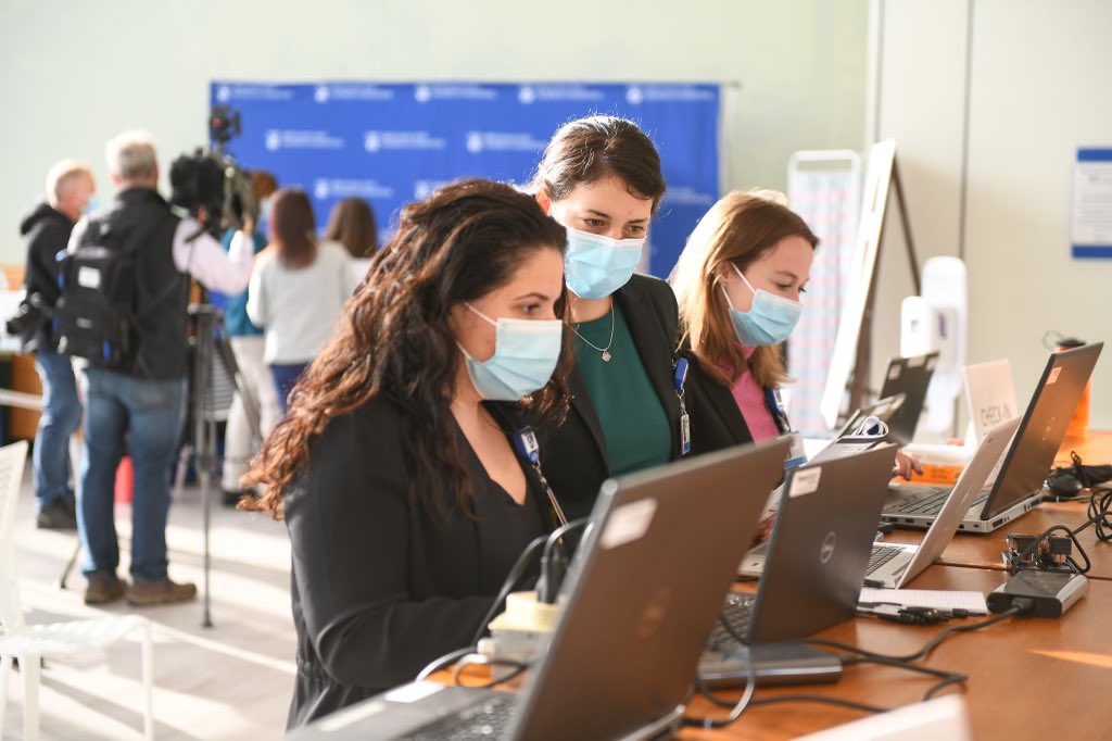 LaskowskiKR's tweet photo. 4/4 I have no doubt that BWH and MGB will continue to lead in delivering world class healthcare. On to the next adventure! https://t.co/J2yv8WcI1Z