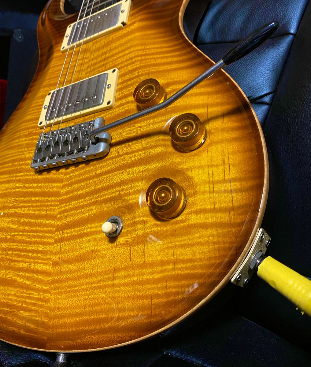 takatakatakaan's tweet photo. PRSとCAEなRecが続く。#DGT #OD100 #ギター #レコーディング #ギタリスト #petecorish #ピートコーニッシュ #OX #UA #テンポ #速い #ヴィンテージ #コンデンサー https://t.co/Dsw7kEBBsV