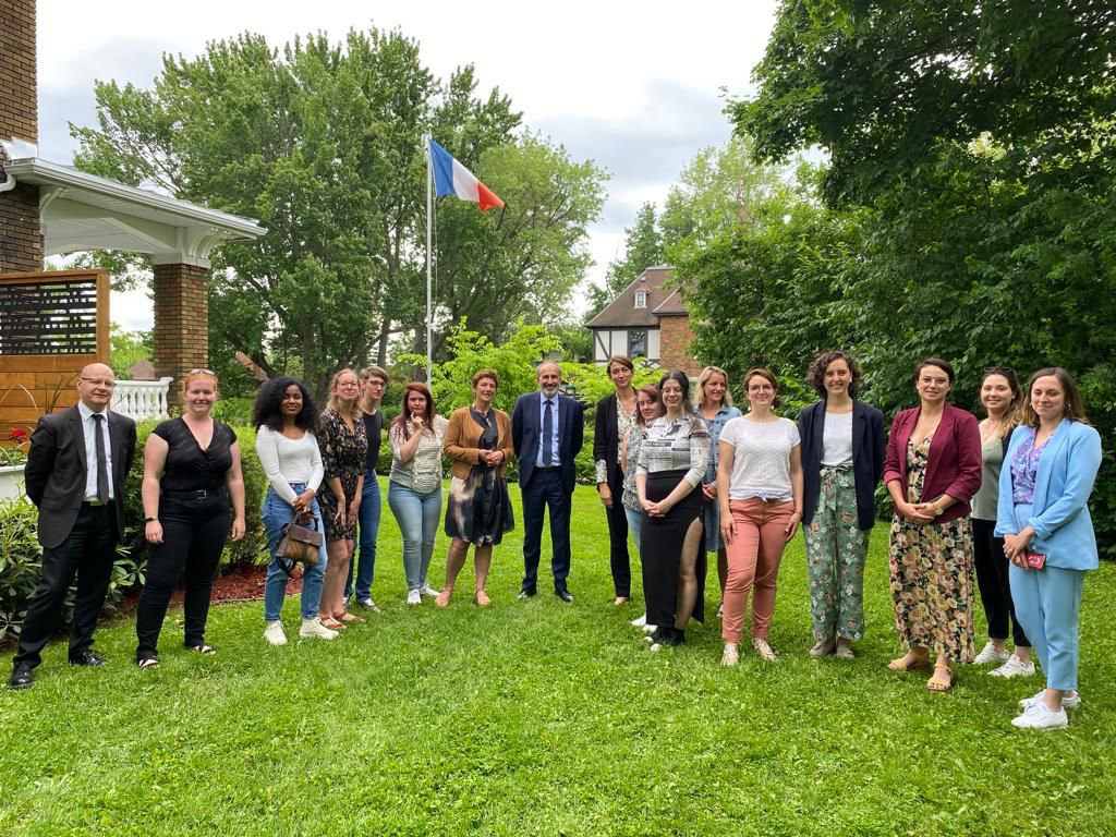 ofqj_france's tweet photo. C'est déjà la fin de la belle mission des #entrepreneures de la délégation "Elles osent en #GrandEst" dans la ville de #Québec : une rencontre avec @_F_Sanchez, Consul général de France à Québec, des ateliers et des conférences sur l'entrepreneuriat... #CoopérationFrQc https://t.co/WiubrgTtK6