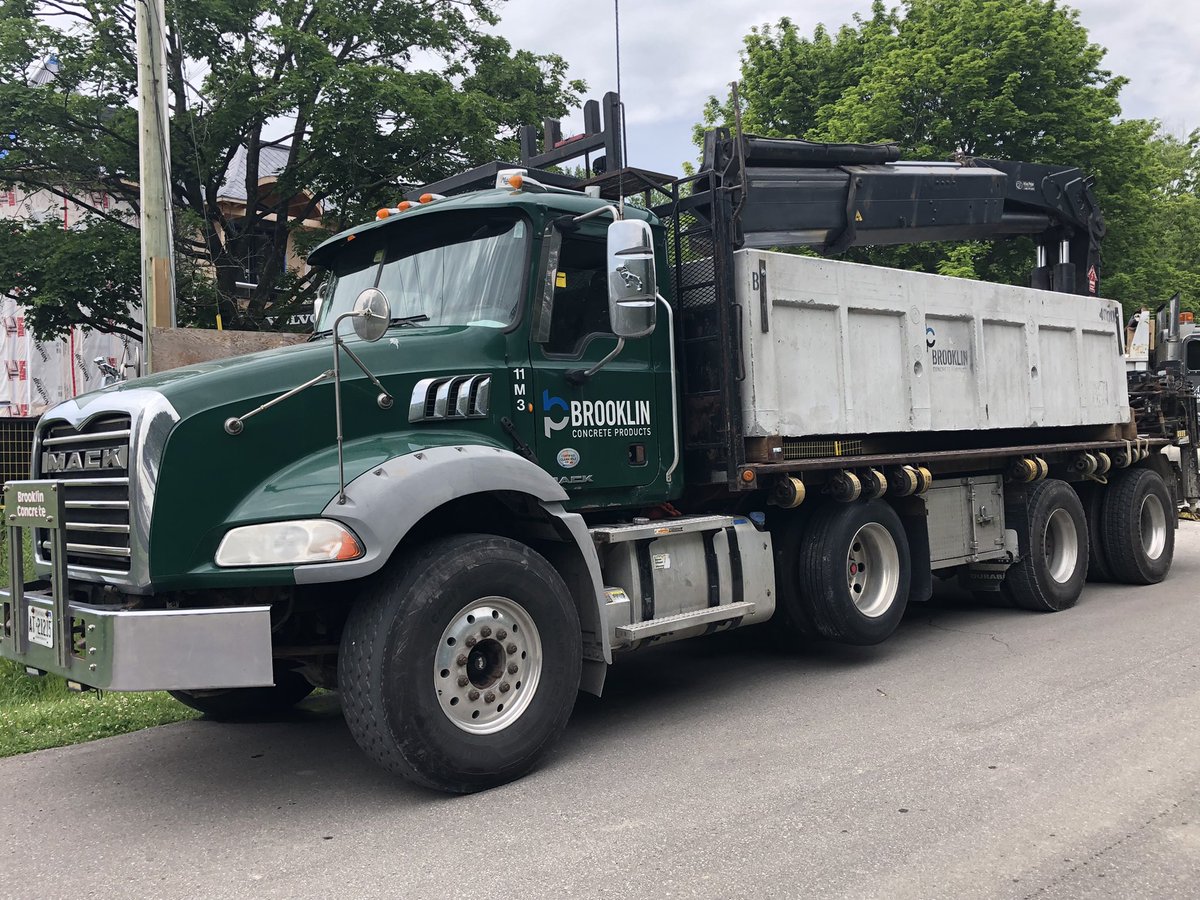 Brooklin_CPC's tweet photo. Installing a BIONEST in Markham today. 

One of the many tertiary systems Brooklin Concrete Products Corp offers. 

No matter what you’re requirements are, Brooklin has a solution. https://t.co/hZUmRNeSJC
