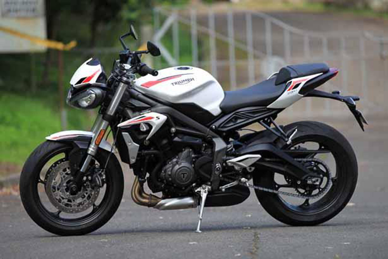Bikes_Catalog's tweet photo. Street Triple S 2020 Triumph Roadster
#Triumph #StreetTripleS #Roadster https://t.co/PVIV2mtPj7
