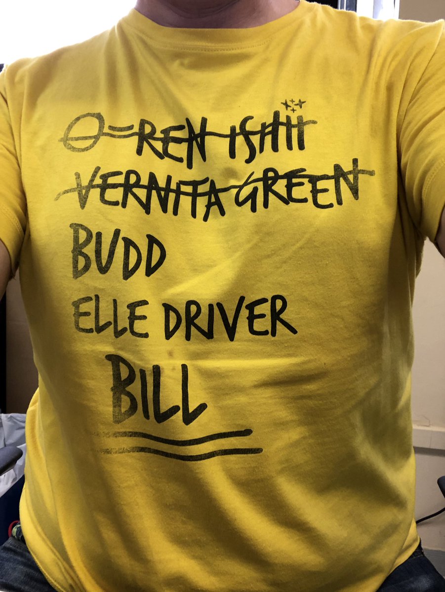 EibolCG's tweet photo. Esto fue un amor a primera vista, una de esas camisetas que tal y como la ves, estás sacando la cartera. Fue en una parada en el Festival de Cine Fantástico de Sitges, de la gente de @suxinsu, años ha. Buenas prendas, la verdad. Y mejor peli. 

3 - Kill Bill https://t.co/BLDn7iBvdK