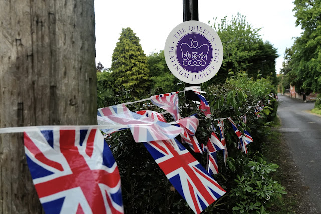 south_staffs's tweet photo. Simon Ramshaw has sent in some amazing photos of #Lapley marking the #PlatinumJubilee
 
#southstaffs https://t.co/9UKakNjkyx