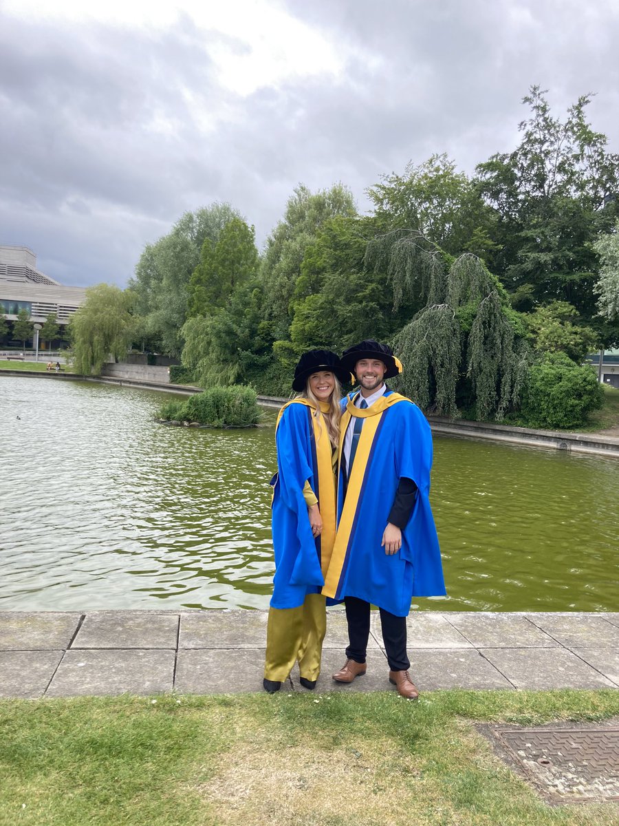 Congrats @ConorrQ94 on your PhD conferring @ucddublin -such a pleasure to have worked with you. Congrats to @kayleighslater8 & @BeatrizGilLA &@Aoifs20 also. A special day for @UCD_SBBS @UCD_Conway with so many PhDs conferred. 🎉🎉🎉