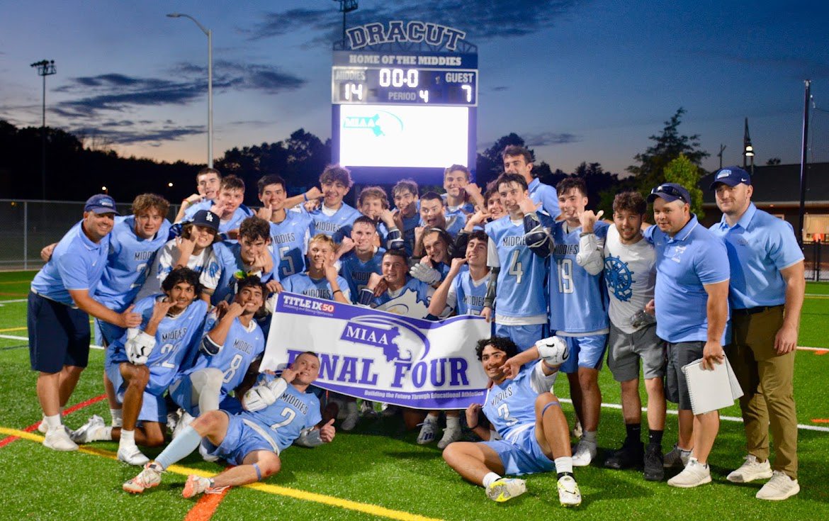 CoachDoyleLax's tweet photo. I don’t remember seeing this anywhere… team photo from the win over Foxboro @DracutLacrosse  @dracutmiddies @DracutLax https://t.co/4qw6rr3mr4