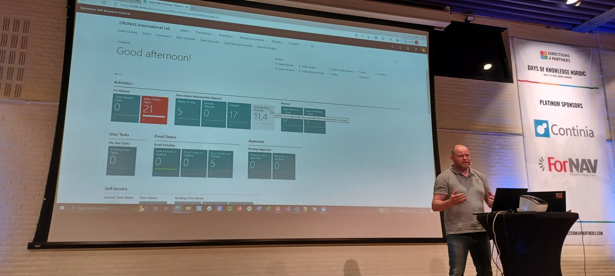 marije_brummel's tweet image. So proud. My brother @renebrummel presenting @Reports_ForNAV at #DaysOfKnowledge in Odense, Denmark. #ProudSister