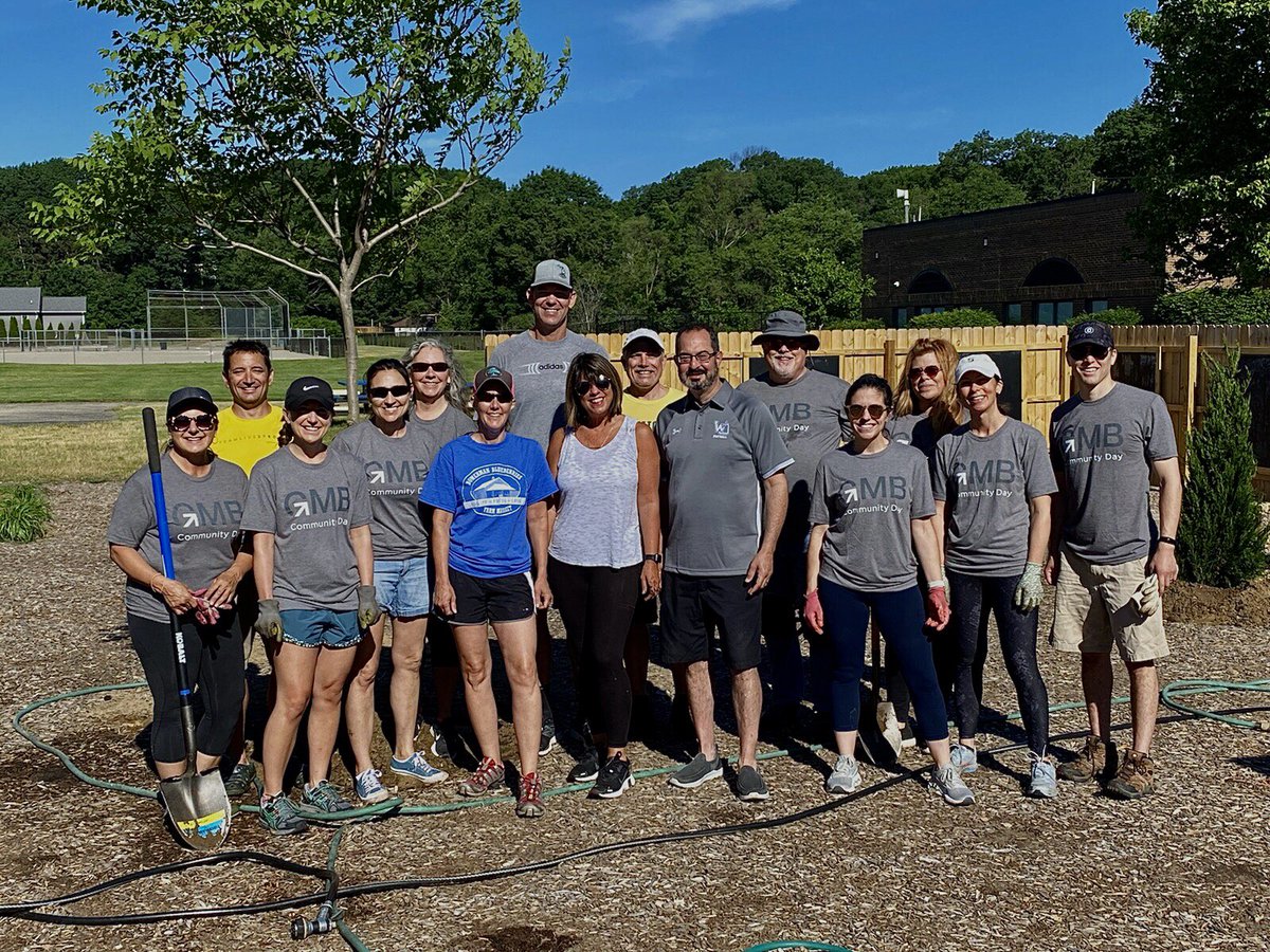 MrsVA4thgrade's tweet image. Shout out to all the people involved with planning and building this outdoor learning space for Lakewood students! The kids are going to love it!♥️
@LakewoodEl @gmb_ae  
Special thanks to Enchanted Gardener and GMB Architecture and Engineering for helping with all the landscape!