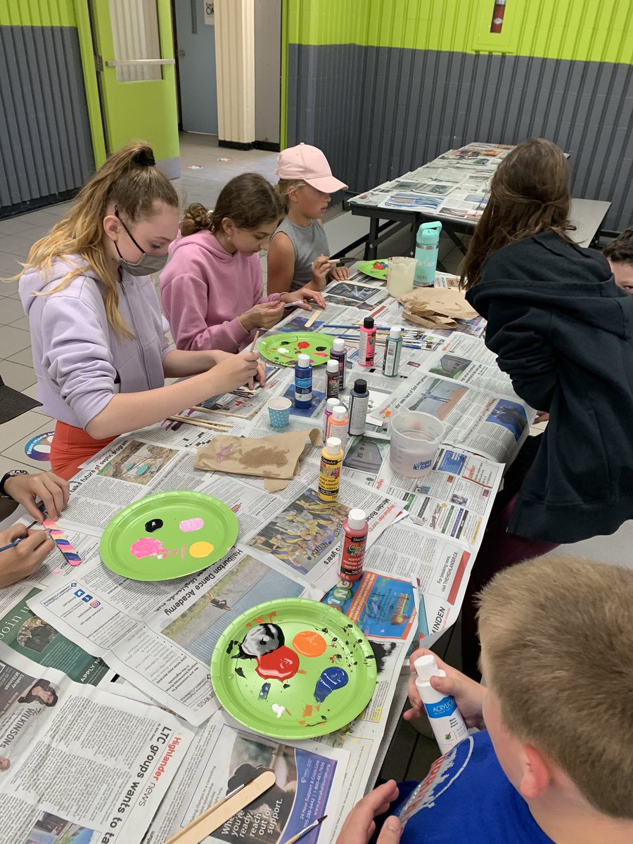 Lisa Phillips tweet media