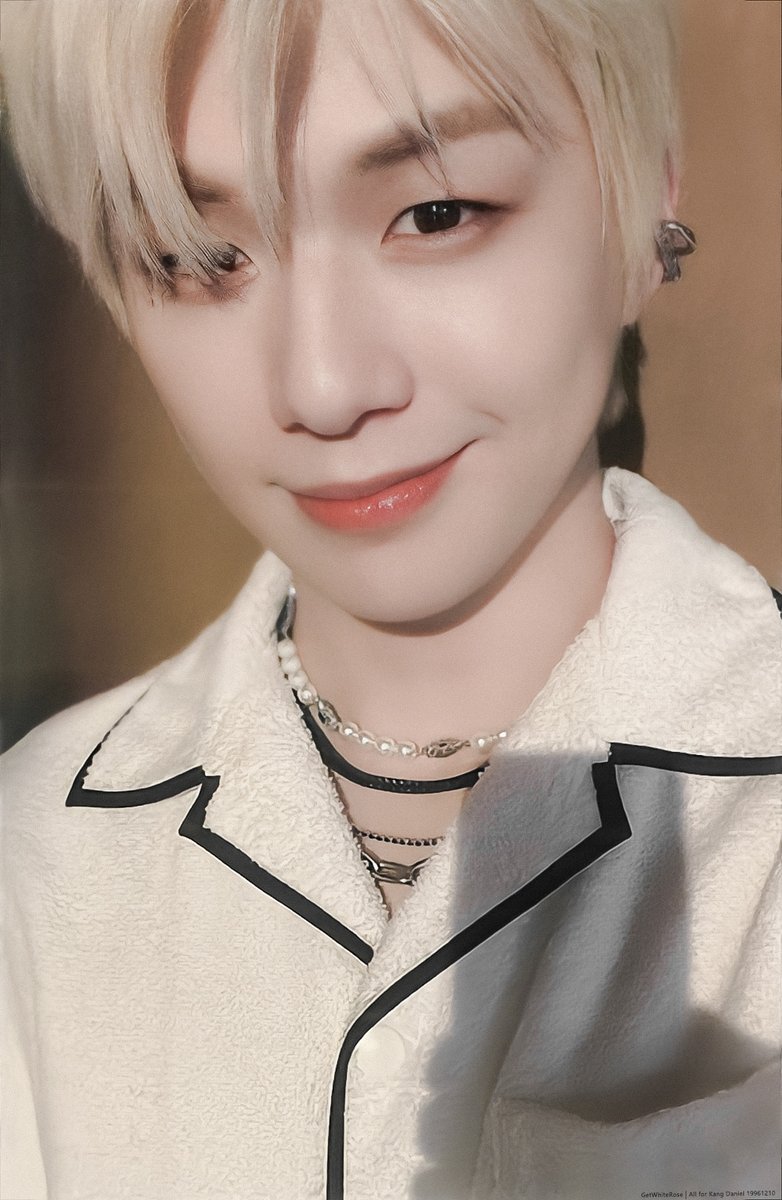 GetWhiteRose's tweet photo. 🍙

#강다니엘 #KANGDANIEL 
#TheStory https://t.co/iAUWSfqwJ4