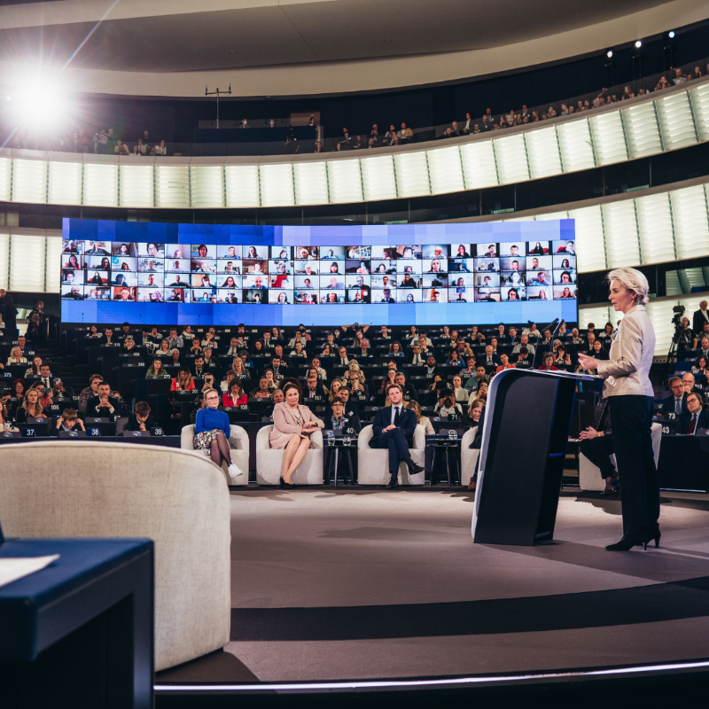 EU_Commission's tweet photo. Bringing Europeans' ideas to life.

This week we set out how to follow up on the outcome of the Conference on the Future of Europe.

President @vonderleyen will announce the first set of proposals in September in her #SOTEU speech. 

#TheFutureIsYours