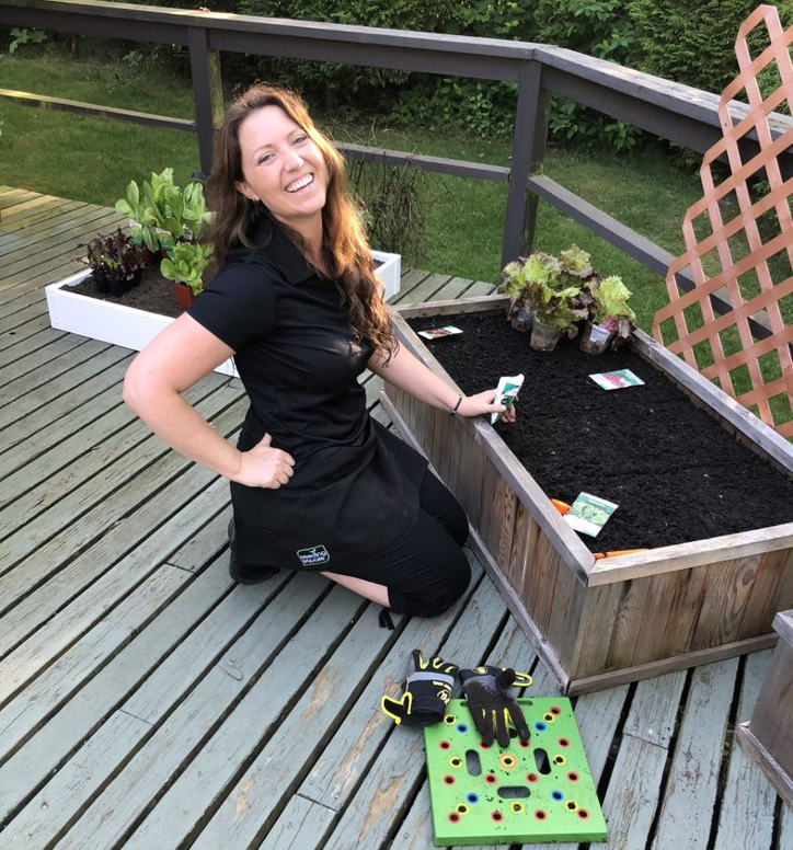 WEConnectCanad1's tweet image. CEO Jennifer Pratt is changing the world one garden at a time: Her Seeding Square helped grow 18+ tons of fresh organic vegetables around the world in 2021—and it will now be available for purchase in a big-box store this spring.  #goingbeyondborders #seedingsquare