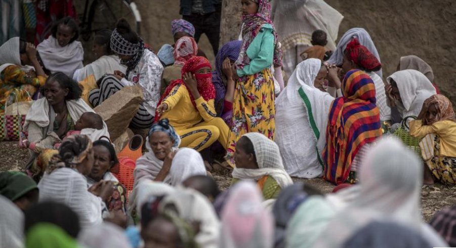 As abuses against civilians persist, EU leaders meeting in Brussels on Monday to discuss #Ethiopia should not take cosmetic steps as a sign of real progress, human rights benchmarks need to be central to its engagement in #Ethiopia @hrw hrw.org/news/2022/06/1…