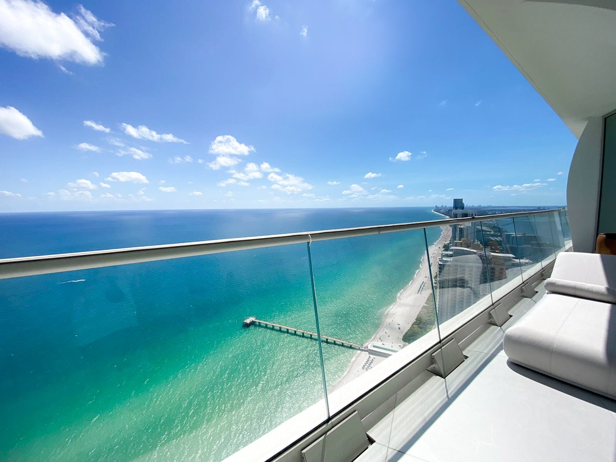 Jade Signature tweet media