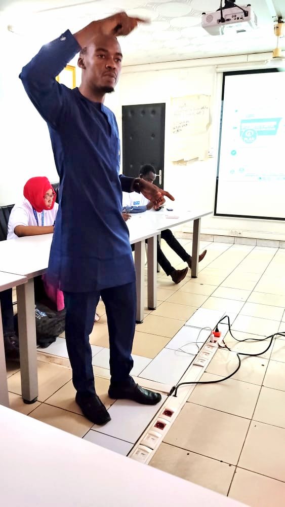 CCNEJNIGER's tweet photo. Le @CCNEJNIGER à participer au Tweet-up organiser par @plan_niger dans le cadre de la célébration de la journée de l'enfant Africain édition 2022.

L'occasion était pour nous de partager nos points de vue sur la thématique de cette année : La lutte contre la mendicité ! https://t.co/9ZT0Ub2MA3