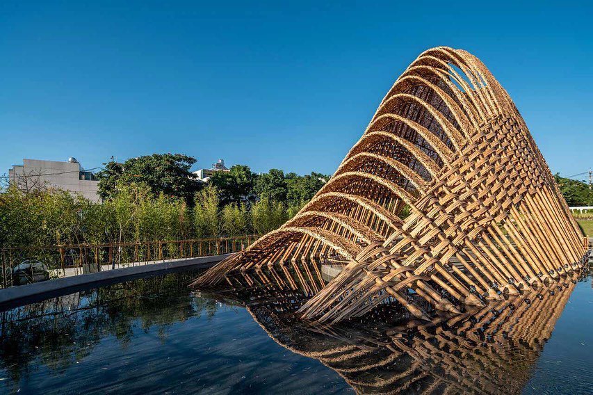 parametricarch's tweet image. Bamboo Pavilion Designed by ZUO STUDIO Expresses the Natural Beauty of Taiwan in the Industrial City of Taichung.

 #Bamboo #BambooStructure #bambooarchitecture #timber #wood #woodwork #pavillion #installation #architectureproject #fabrication #digitalfabrication #fabricate