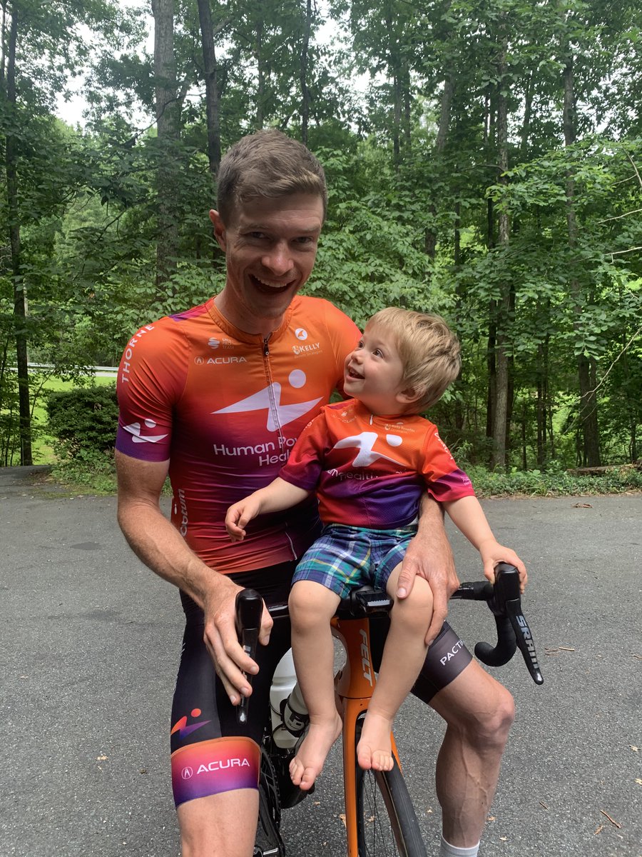 hphcycling's tweet photo. Happy Father's Day to all the dads out there, both in the peloton and out...
Special thanks to @pactimo for creating these awesome mini-me jerseys for @joeyrosskopf, @BenKing89 and @ChadHaga's kids!
#HumanPoweredHealth #RidePactimo https://t.co/fbdRb5WlMr