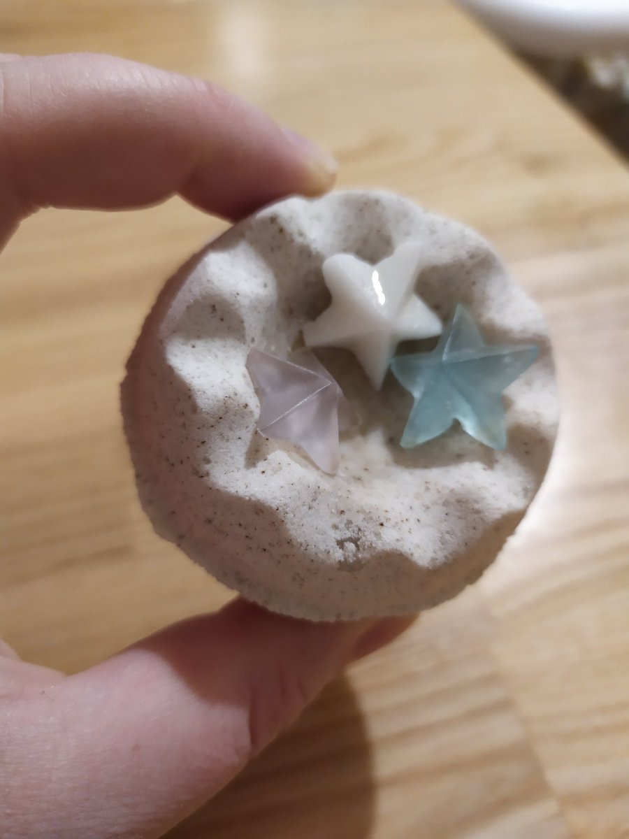 SolomiaHrytsyuk's tweet photo. Coffee-vanilla bath bomb with star soaps. Smells really nice 🐱 #bathtime , #bath_time , #bathbombs, #bath_bomb, #bathbomb, #bath_bombs, #кулідляванни, #кулідляванн, #бомбочкидляванни, #бомбочки_для_ванни https://t.co/Q80DpnU1QD