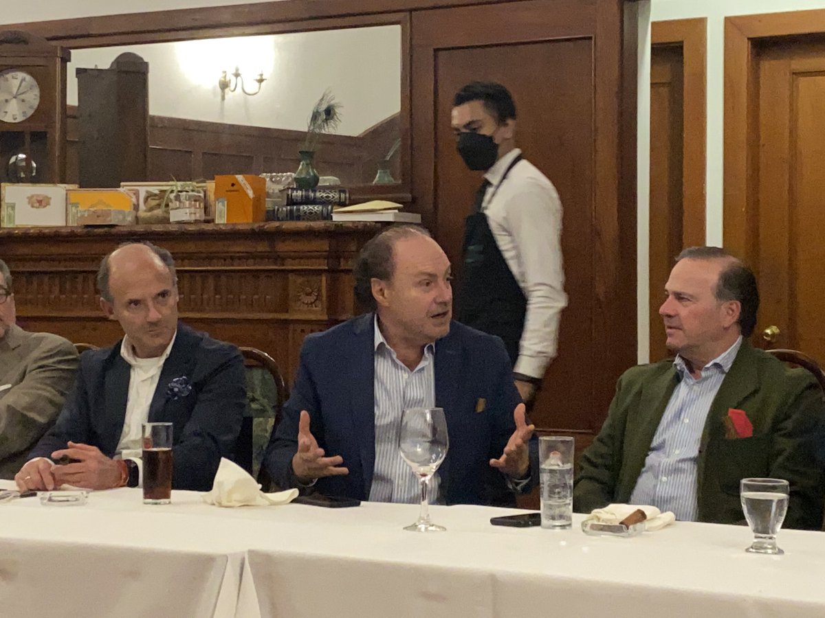 Peña Taurina 432 tweet media