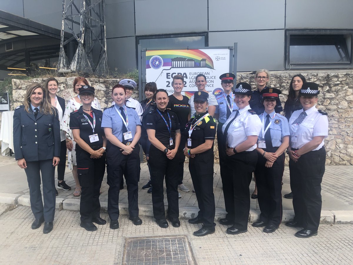 Day 2: Afternoon session part 2: Our last session for today deals with women’s issues and their stories and experiences as police officers. Also a group photograph with all our women conference delegates. 

#EGPA2022