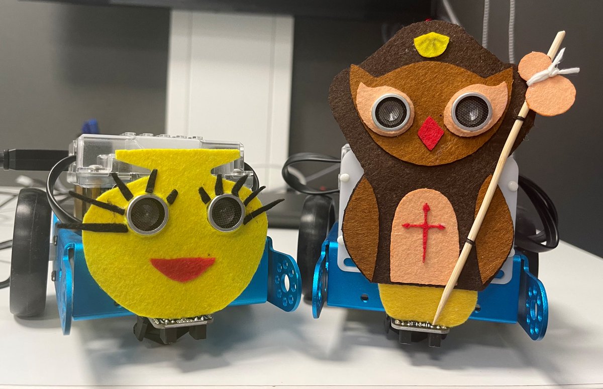 cfdezmunin's tweet photo. Ven a programar con #Rouco e #concheta en #cullerciencia. Hoxe xa estaban preparados en #CAFI_AulaNova @CAFIgalicia para facer a etapa final do #camiñodesantiago #retoHackobeo #roboticaeducativa
Agardámoste no #stand18 no obradoiro de 11 a 13 horas con agasallos moi #xacobeos https://t.co/JHjYXPlG4P