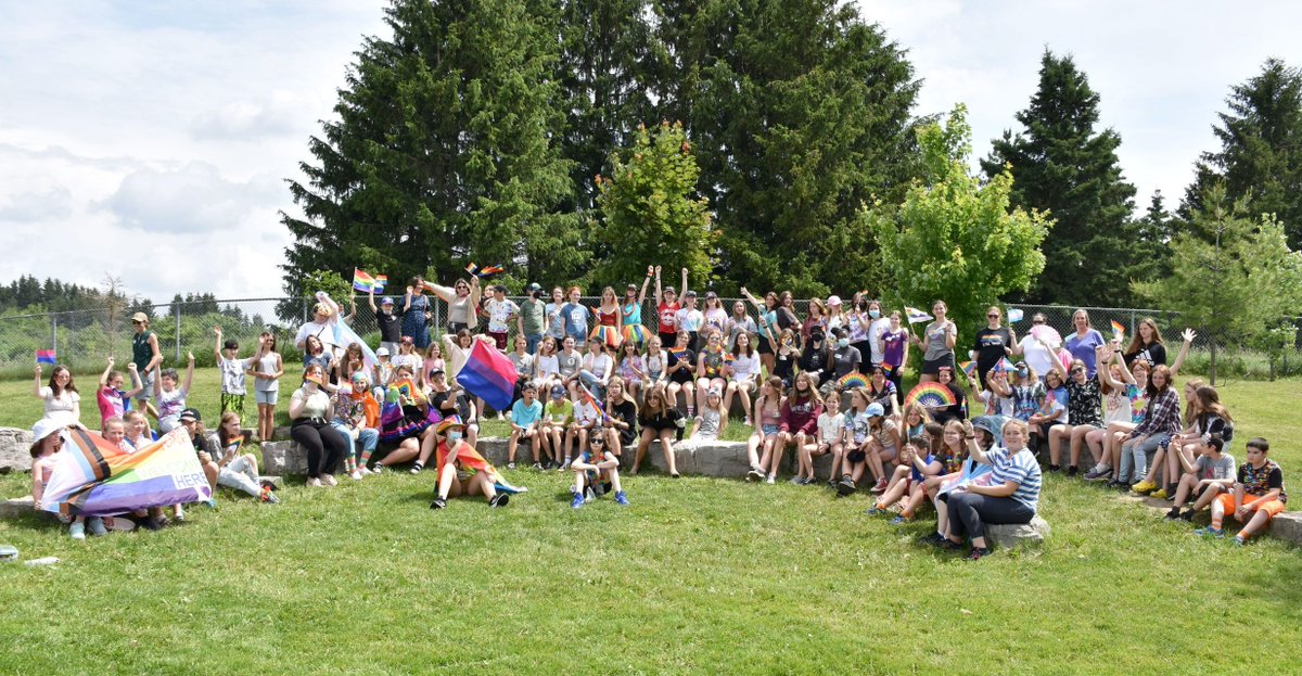 Upper Grand DSB (@ugdsb) on Twitter photo In an amazing collaborative effort, students from Wellington elementary schools’ gay-straight alliances or social justice groups came together to celebrate Pride ow.ly/2ZjL50JAaOv via <a href="/WellyAdvertiser/">WellingtonAdvertiser</a> #UGIncludesPride In an amazing collaborative effort, students from Wellington elementary schools’ gay-straight alliances or social justice groups came together to celebrate Pride ow.ly/2ZjL50JAaOv via <a href="/WellyAdvertiser/">WellingtonAdvertiser</a> #UGIncludesPride