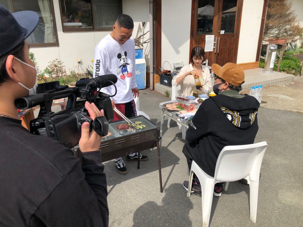 k1wgp_pr's tweet photo. 【メディア情報】

🙇‍♂️お待たせ致しました🙇‍♀️

🥊芦澤竜誠（@ryuseiashizawa3 ） 🐲出演
📺#ABEMA「芦澤竜誠と行くぶらり喧嘩旅」
🐻#マッコイ斉藤 さん 👩#瀧山あかね さん
🗓明日6/18（土）🌃23:45〜📶
👉 https://t.co/tErxKjliwY 

#芦澤竜誠ぶらり喧嘩旅
#THEMATCH2022
#k1wgp https://t.co/kvH8zY82i8